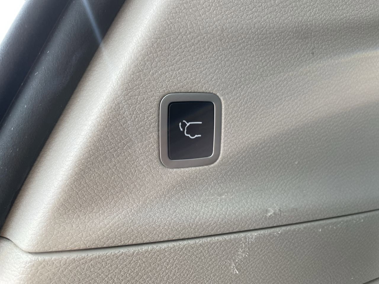 Thumbnail: 2019 Chrysler Pacifica - 18