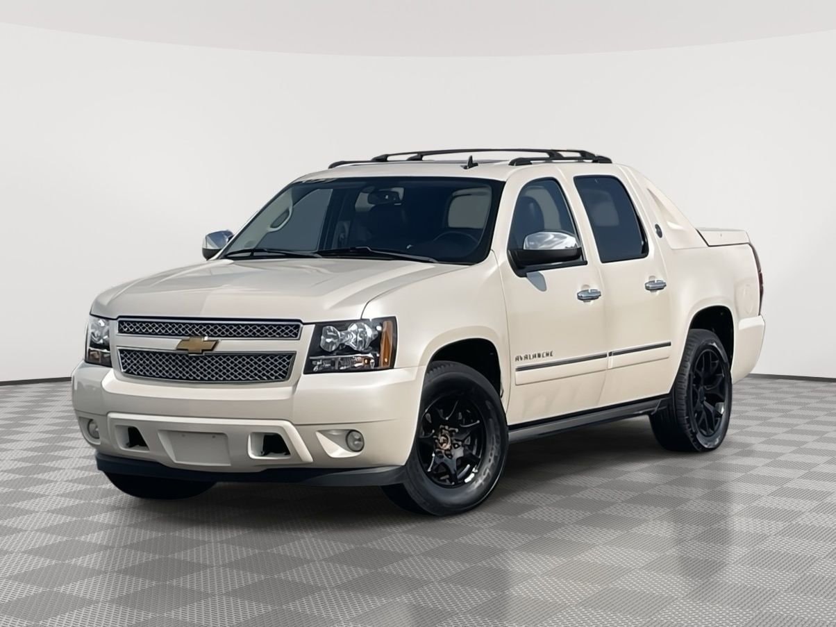 2013 Chevrolet Avalanche 1500 LTZ -
                  Plymouth, MI