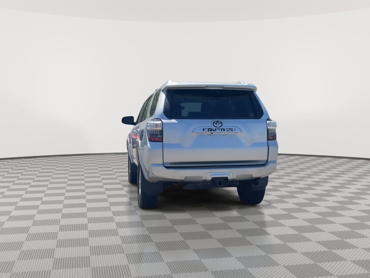 Thumbnail: 2014 Toyota 4Runner - 7