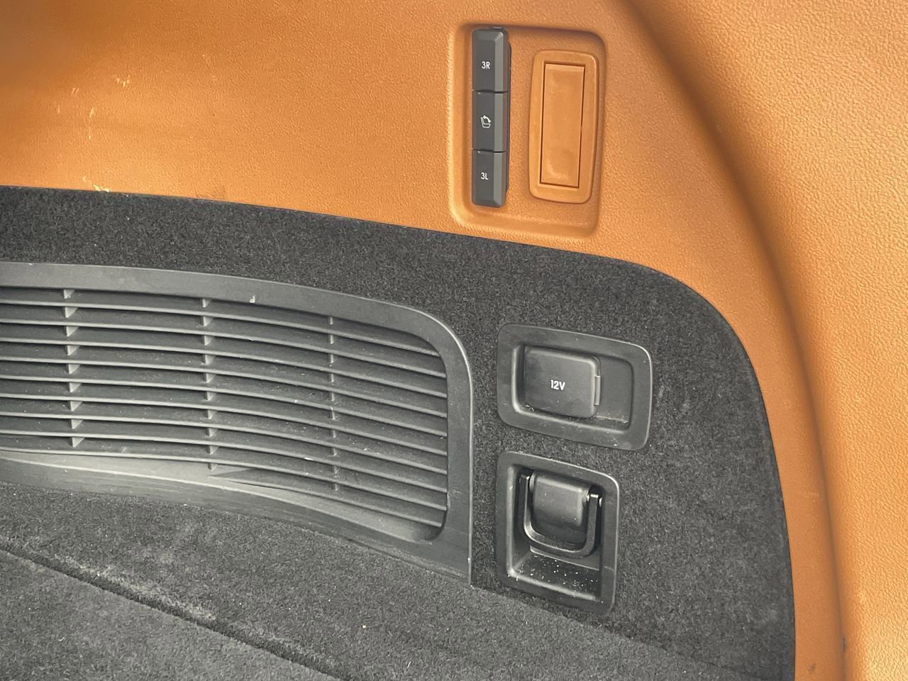 Thumbnail: 2024 Lincoln Aviator - 18