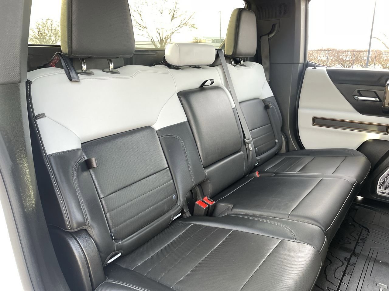 Thumbnail: 2022 GMC Hummer EV - 15