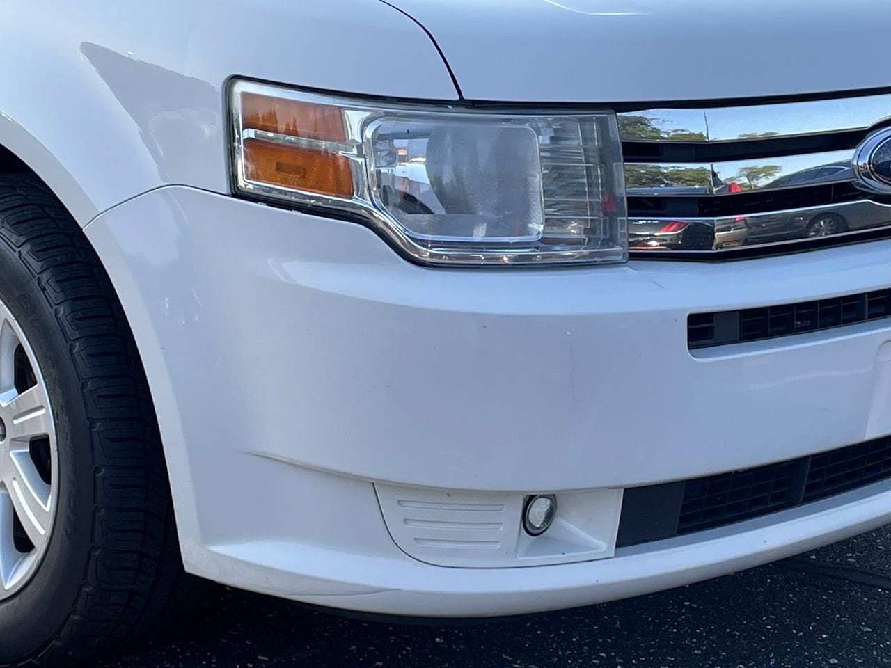 Thumbnail: 2010 Ford Flex - 31