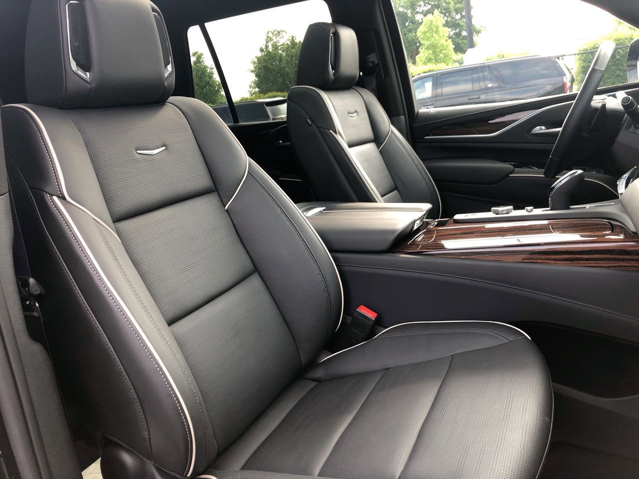 Thumbnail: 2023 Cadillac Escalade - 14