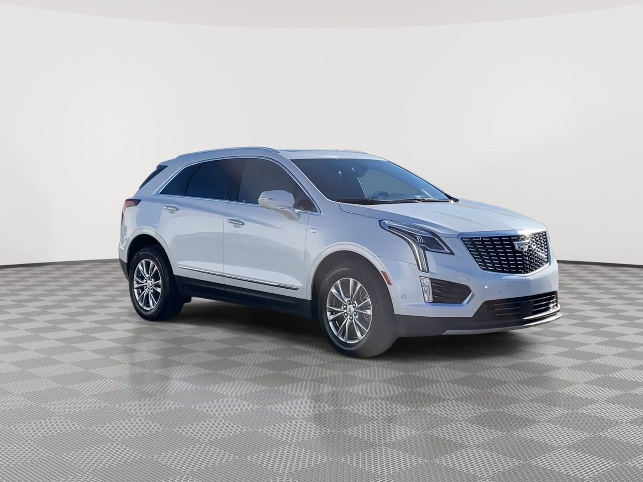 Thumbnail: 2023 Cadillac XT5 - 2