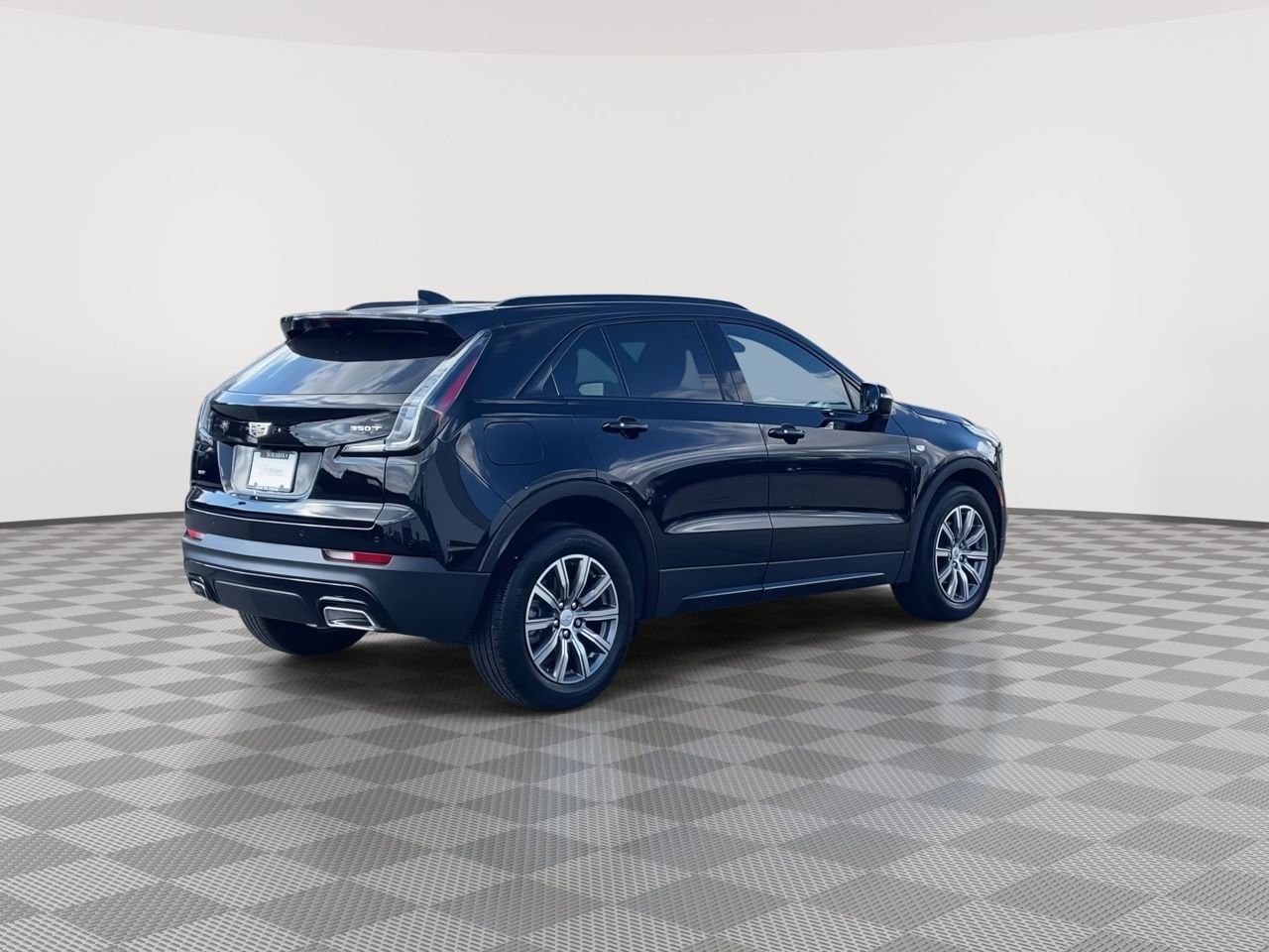 Thumbnail: 2023 Cadillac XT4 - 8