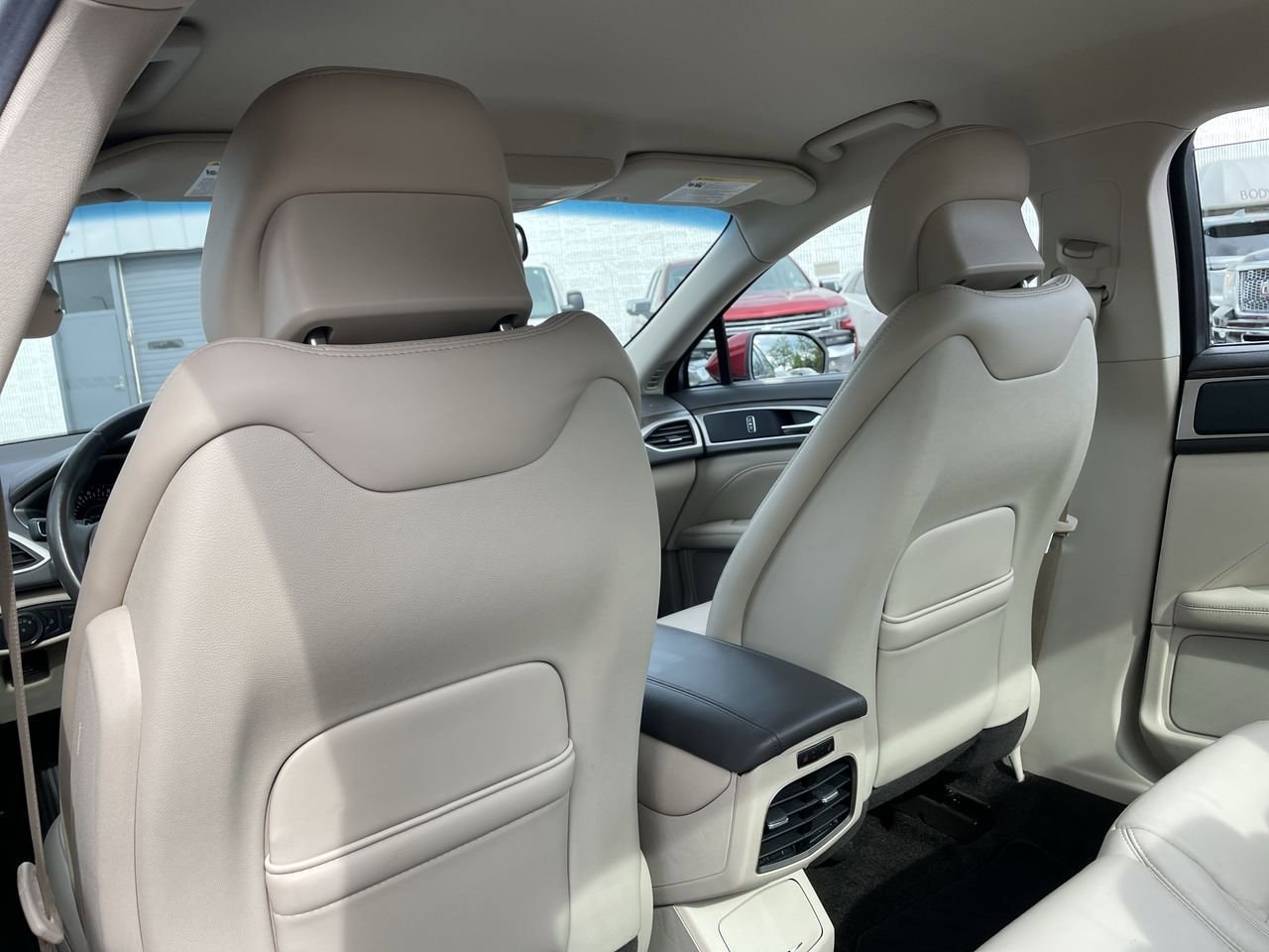 Thumbnail: 2018 Lincoln MKZ - 19