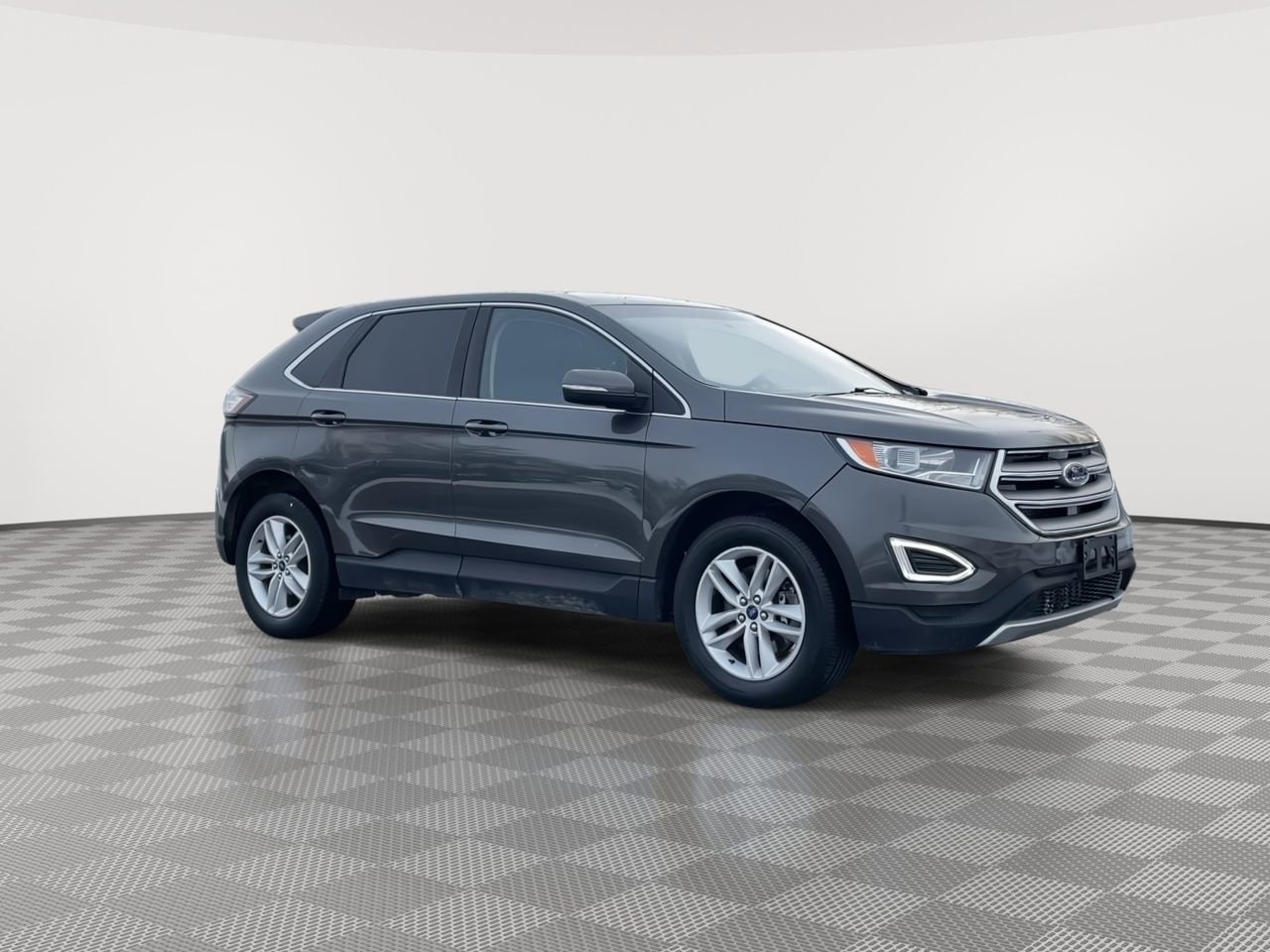 Thumbnail: 2018 Ford Edge - 2