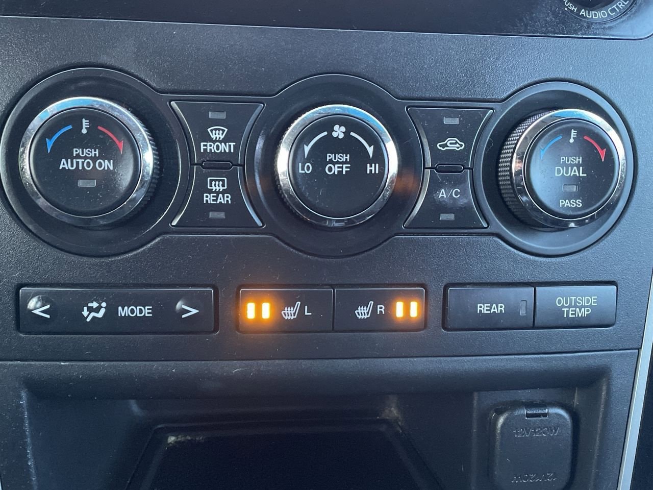 Thumbnail: 2015 Mazda CX-9 - 29