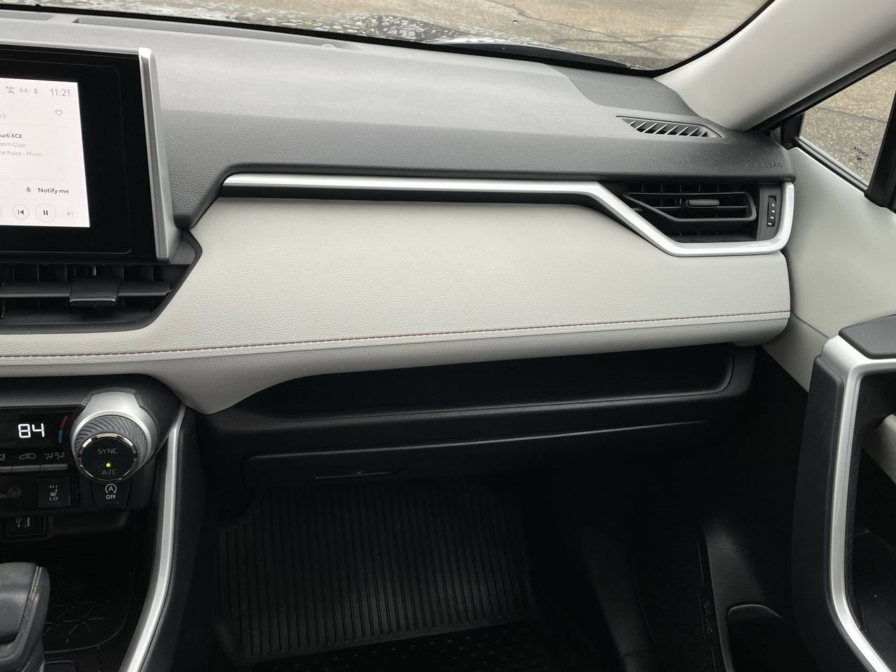 Thumbnail: 2023 Toyota RAV4 - 16