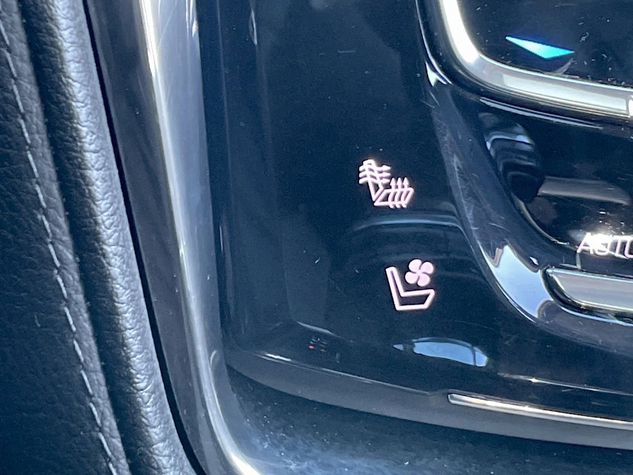 Thumbnail: 2014 Cadillac CTS - 21