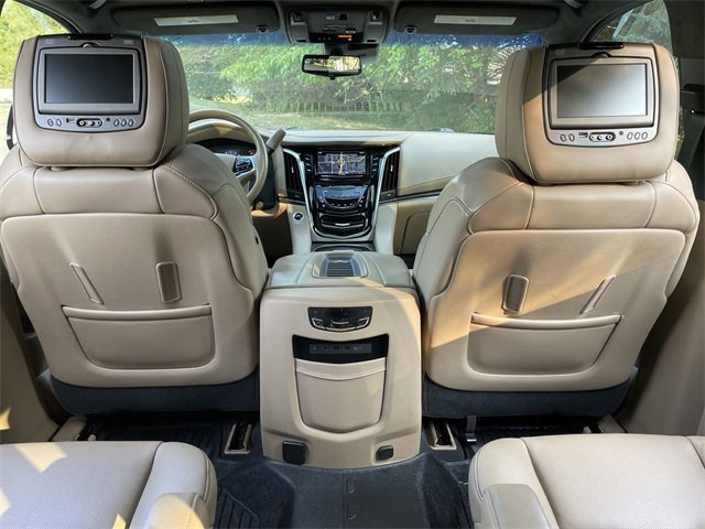 2019 Cadillac Escalade ESV Platinum 21