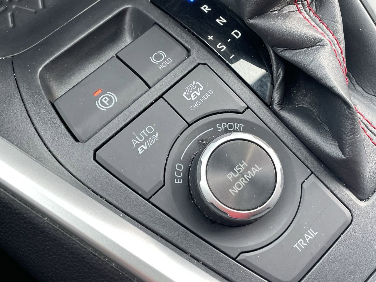 Thumbnail: 2023 Toyota RAV4 - 31