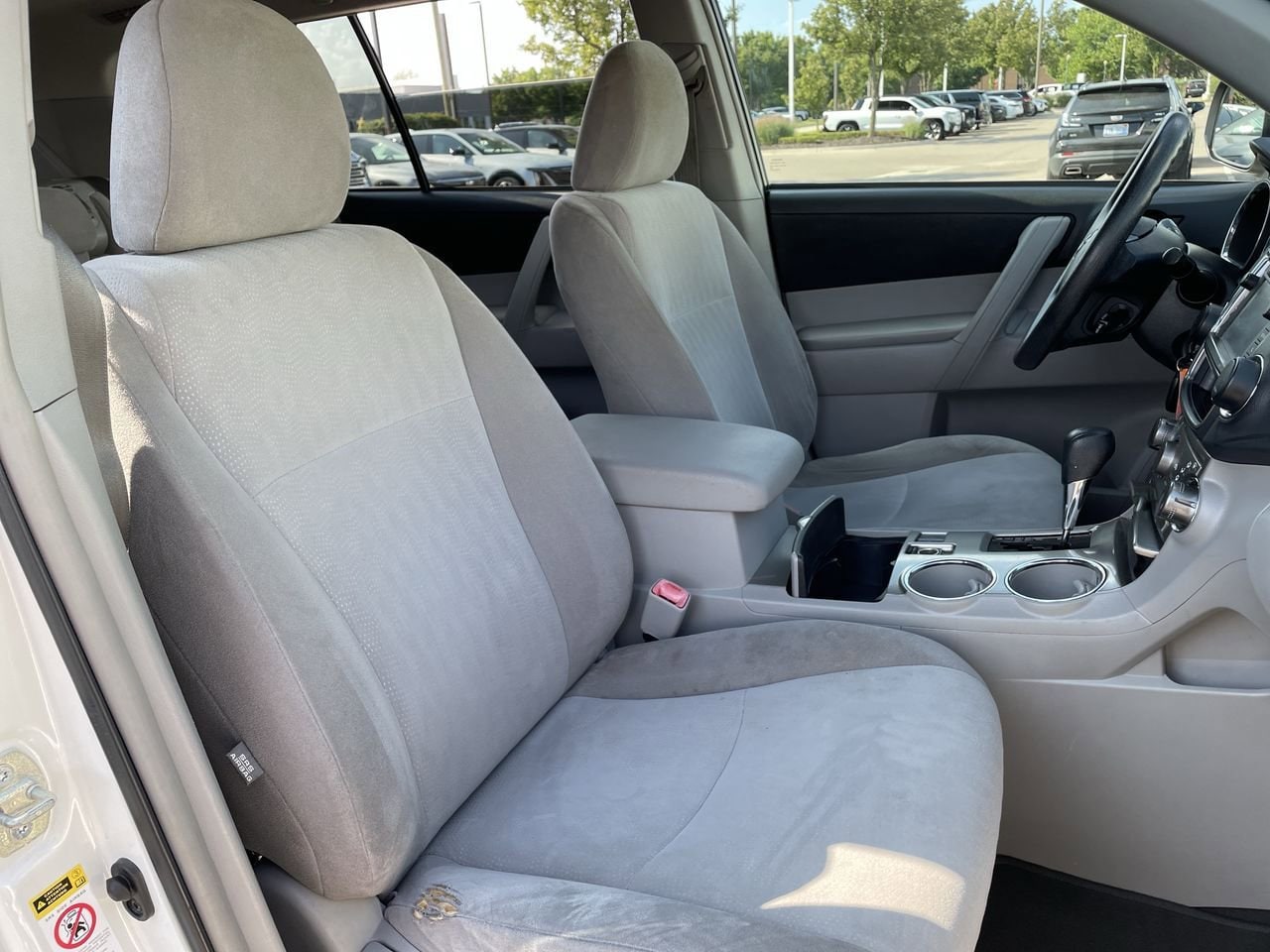 Thumbnail: 2013 Toyota Highlander - 14