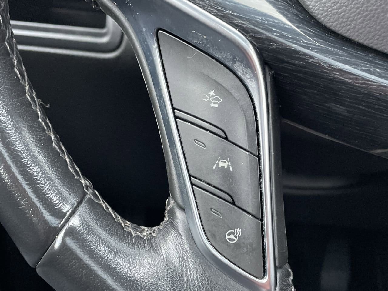 Thumbnail: 2023 Cadillac XT5 - 24