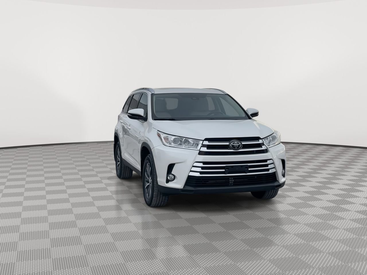 Thumbnail: 2019 Toyota Highlander - 3