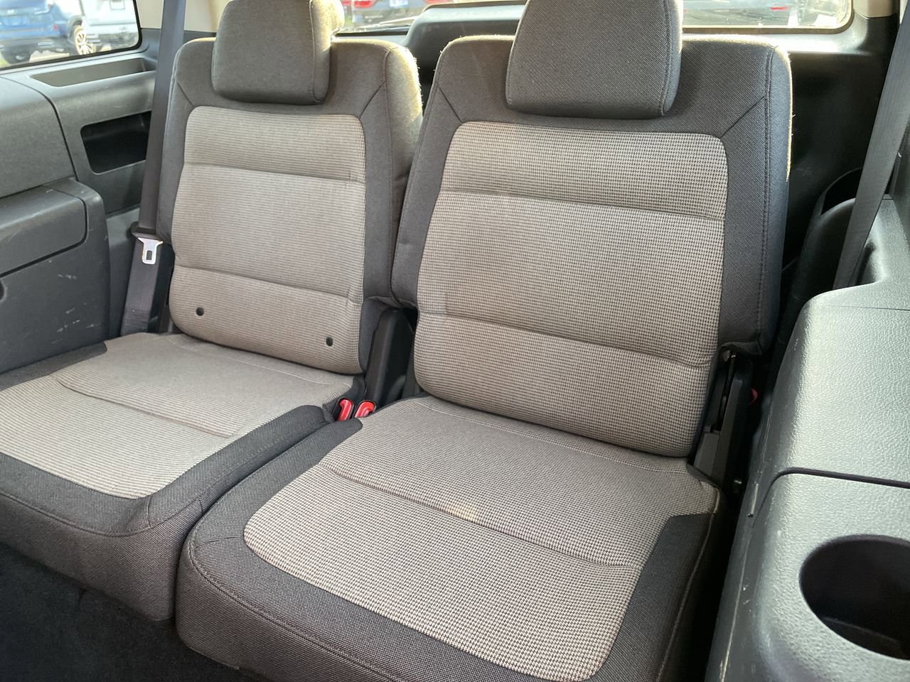Thumbnail: 2010 Ford Flex - 18