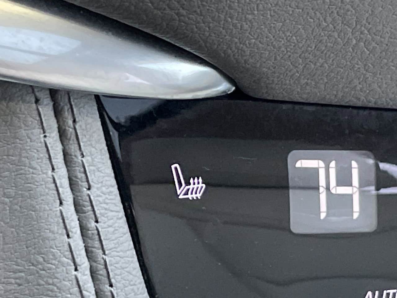 Thumbnail: 2023 Cadillac XT5 - 23