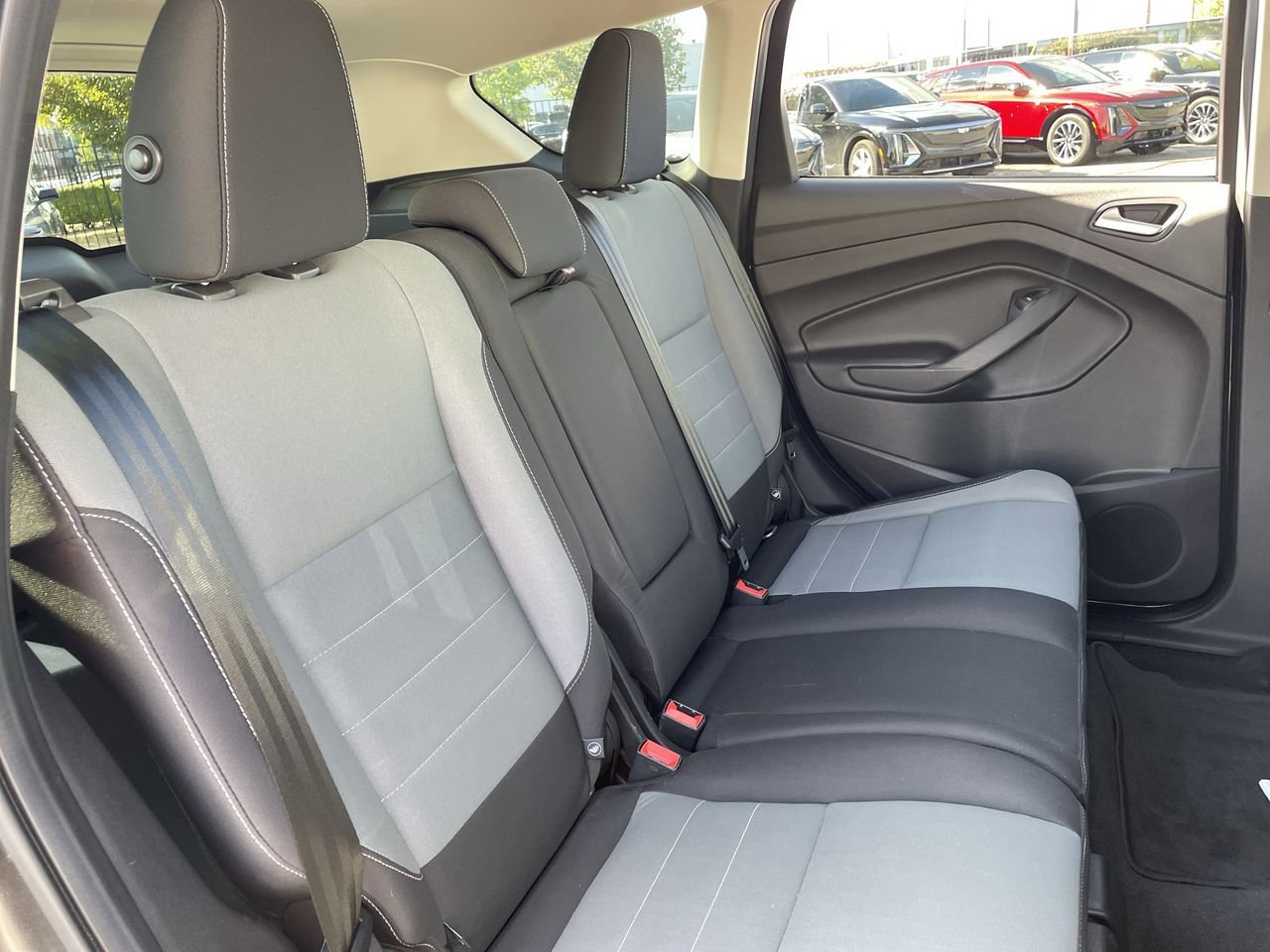 Thumbnail: 2016 Ford Escape - 15
