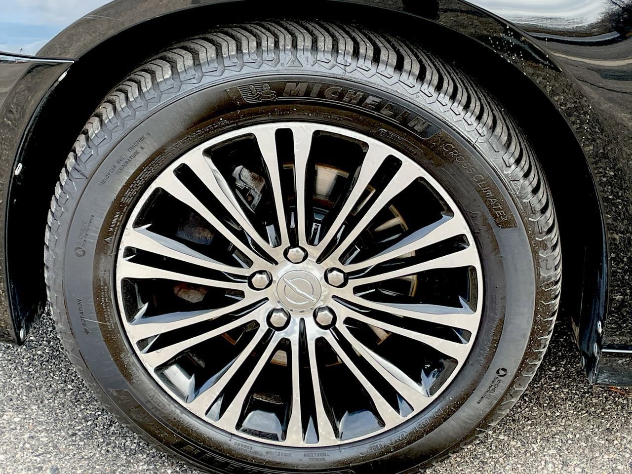 Thumbnail: 2013 Chrysler 300 - 34