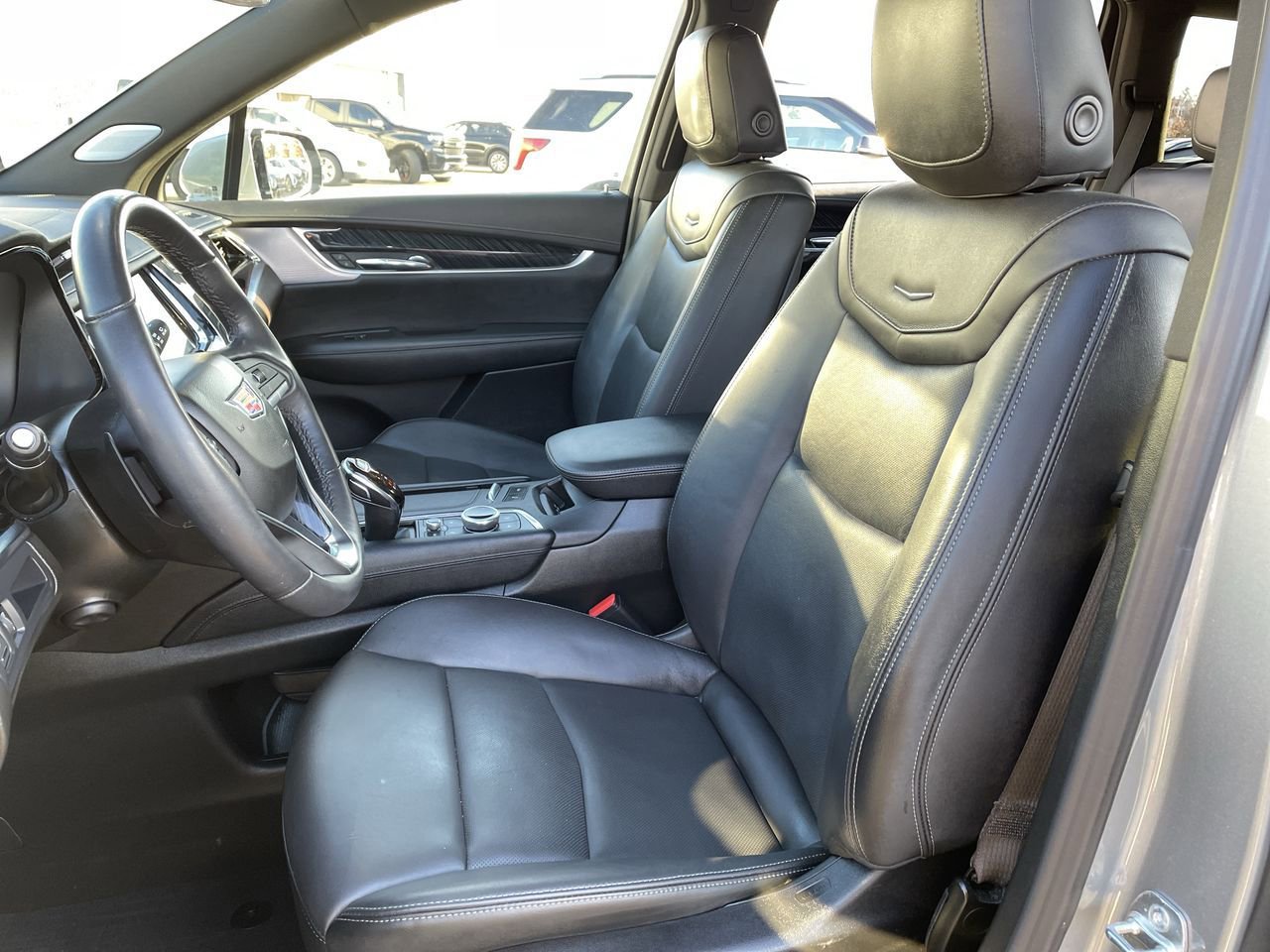 Thumbnail: 2024 Cadillac XT6 - 12