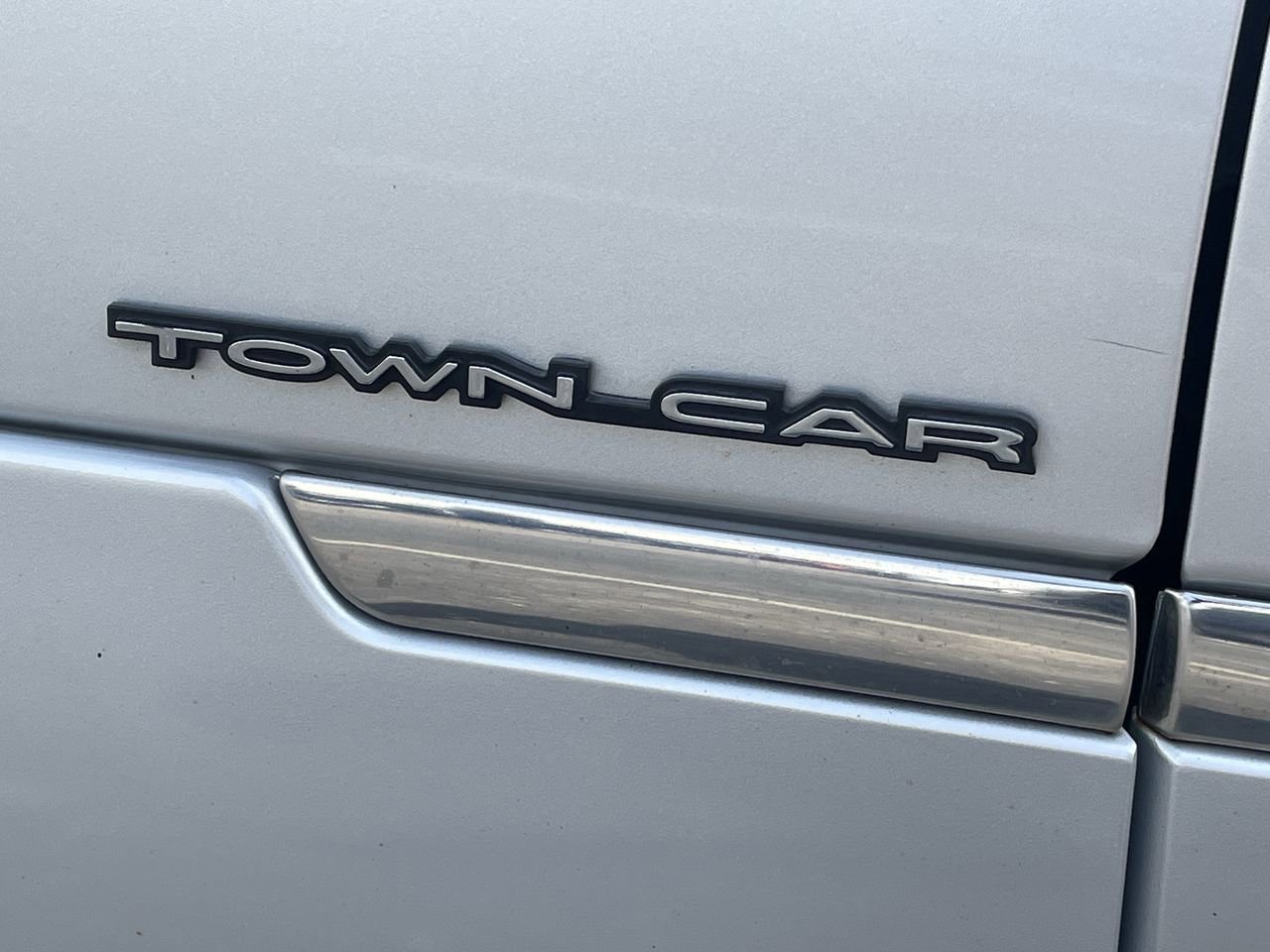 Thumbnail: 2000 Lincoln Town Car - 30