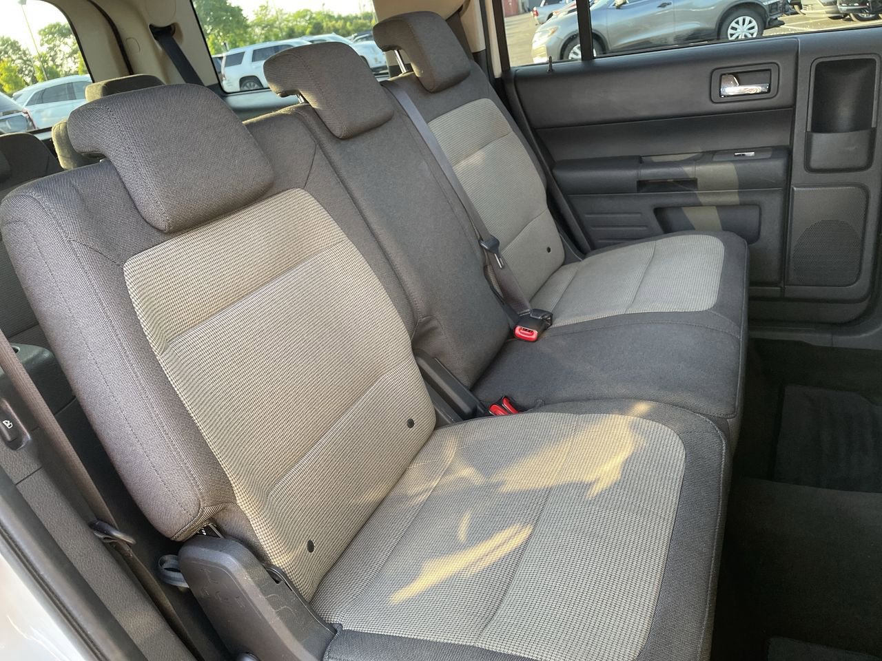 Thumbnail: 2010 Ford Flex - 15