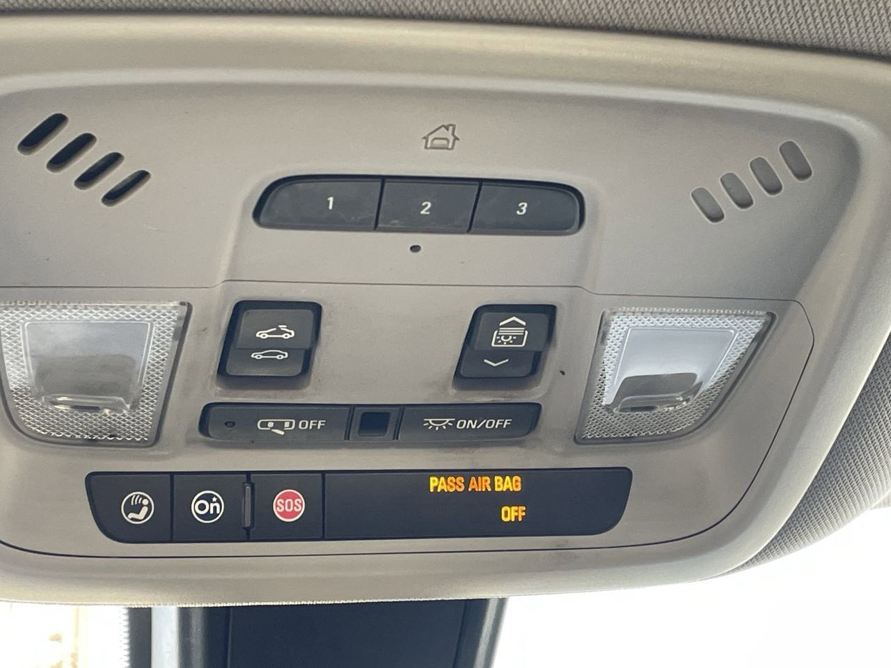 Thumbnail: 2016 Chevrolet Malibu - 27