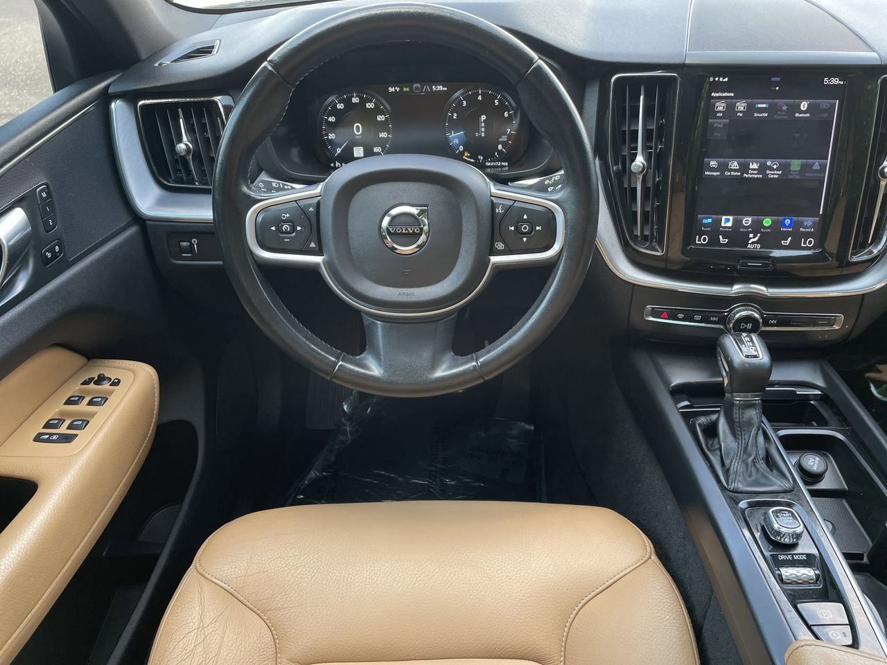 Thumbnail: 2020 Volvo XC60 - 11
