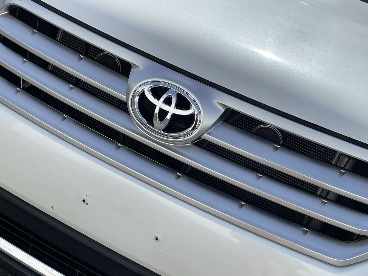 Thumbnail: 2013 Toyota Highlander - 32