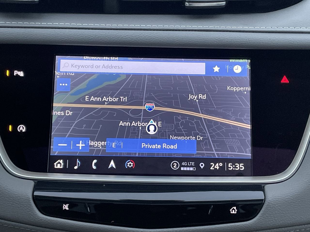 Thumbnail: 2023 Cadillac XT5 - 22