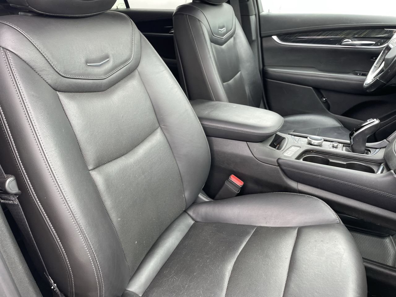 Thumbnail: 2020 Cadillac XT6 - 14