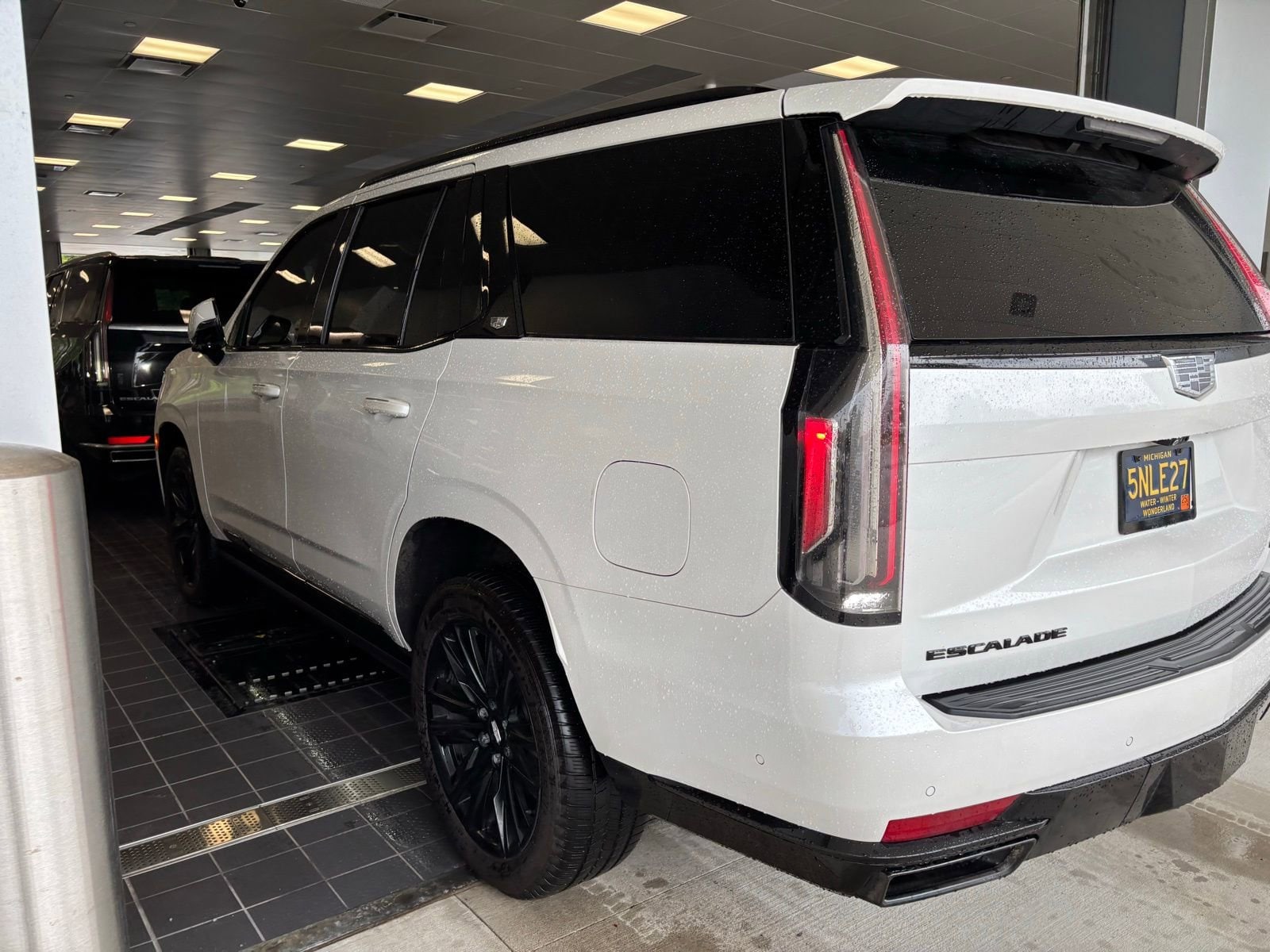 Thumbnail: 2021 Cadillac Escalade - 2