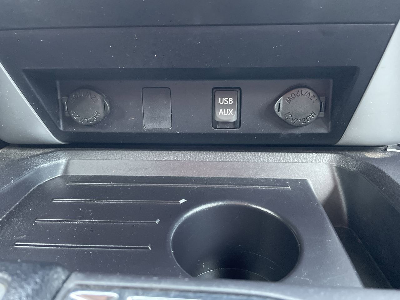 Thumbnail: 2015 Toyota Tundra - 22