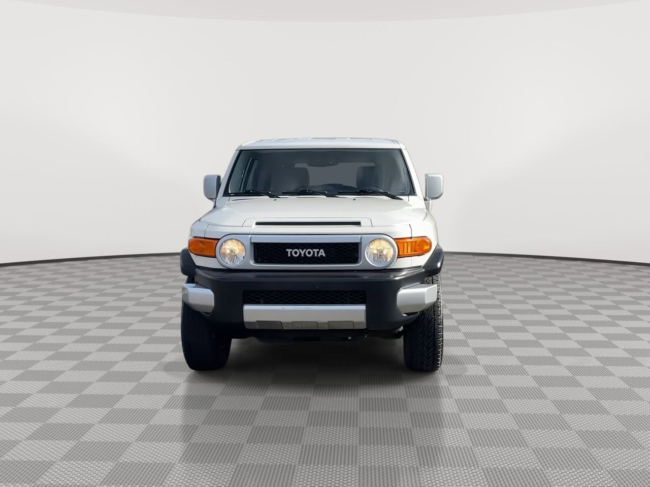Thumbnail: 2014 Toyota FJ Cruiser - 3