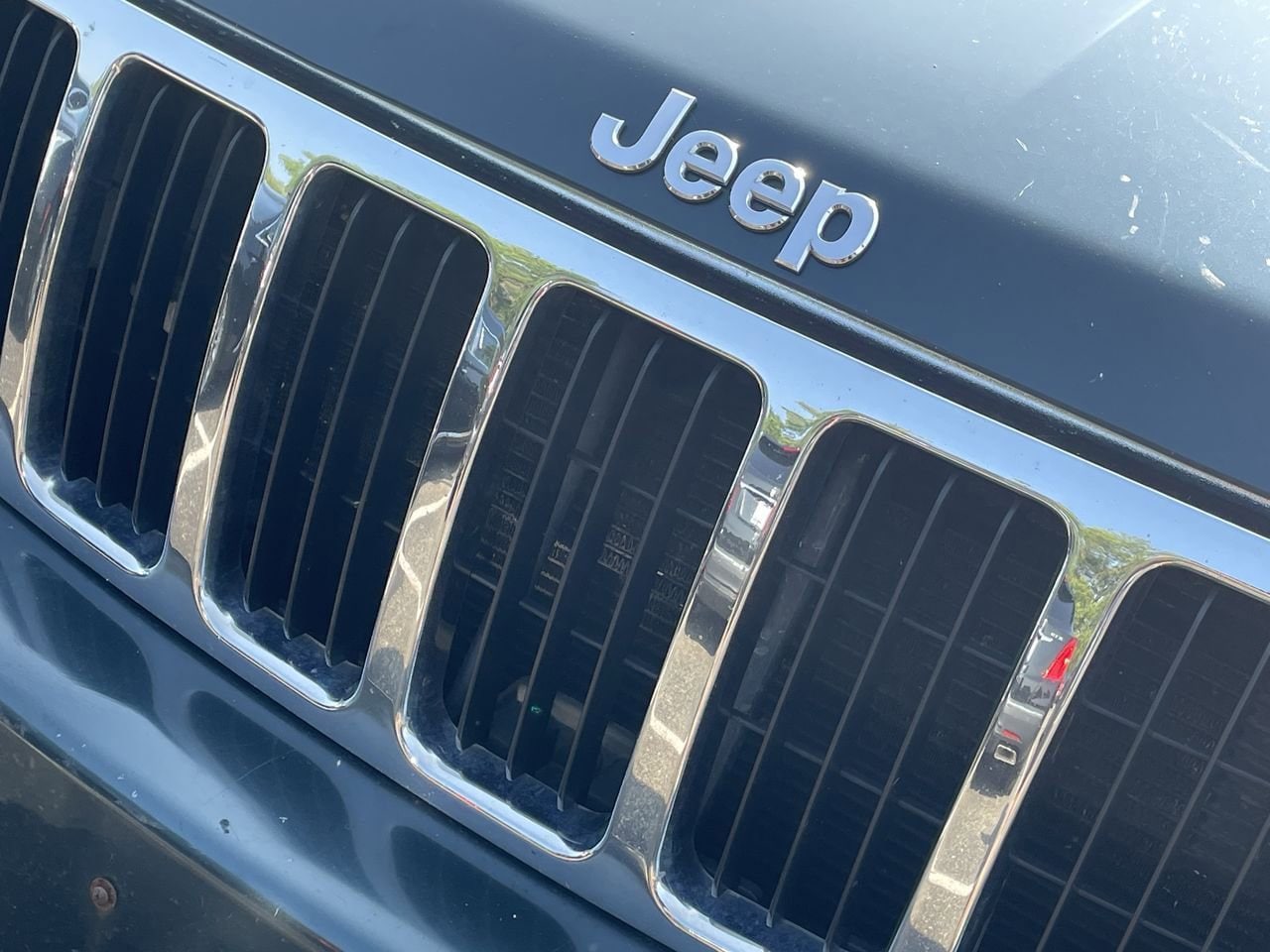 Thumbnail: 2005 Jeep Grand Cherokee - 33