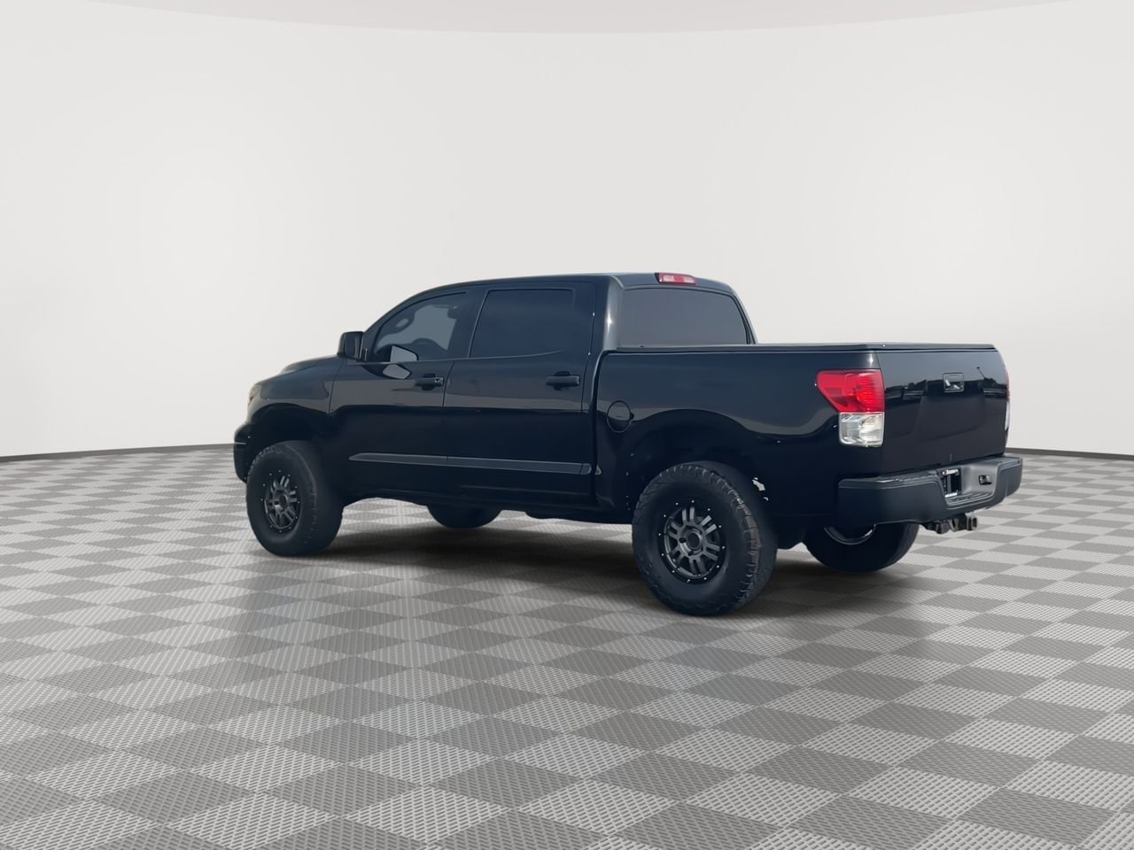 Thumbnail: 2011 Toyota Tundra - 6