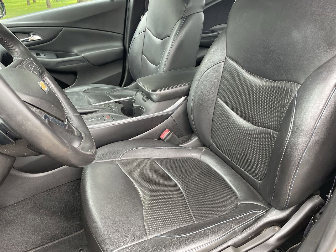 Thumbnail: 2017 Chevrolet Volt - 12