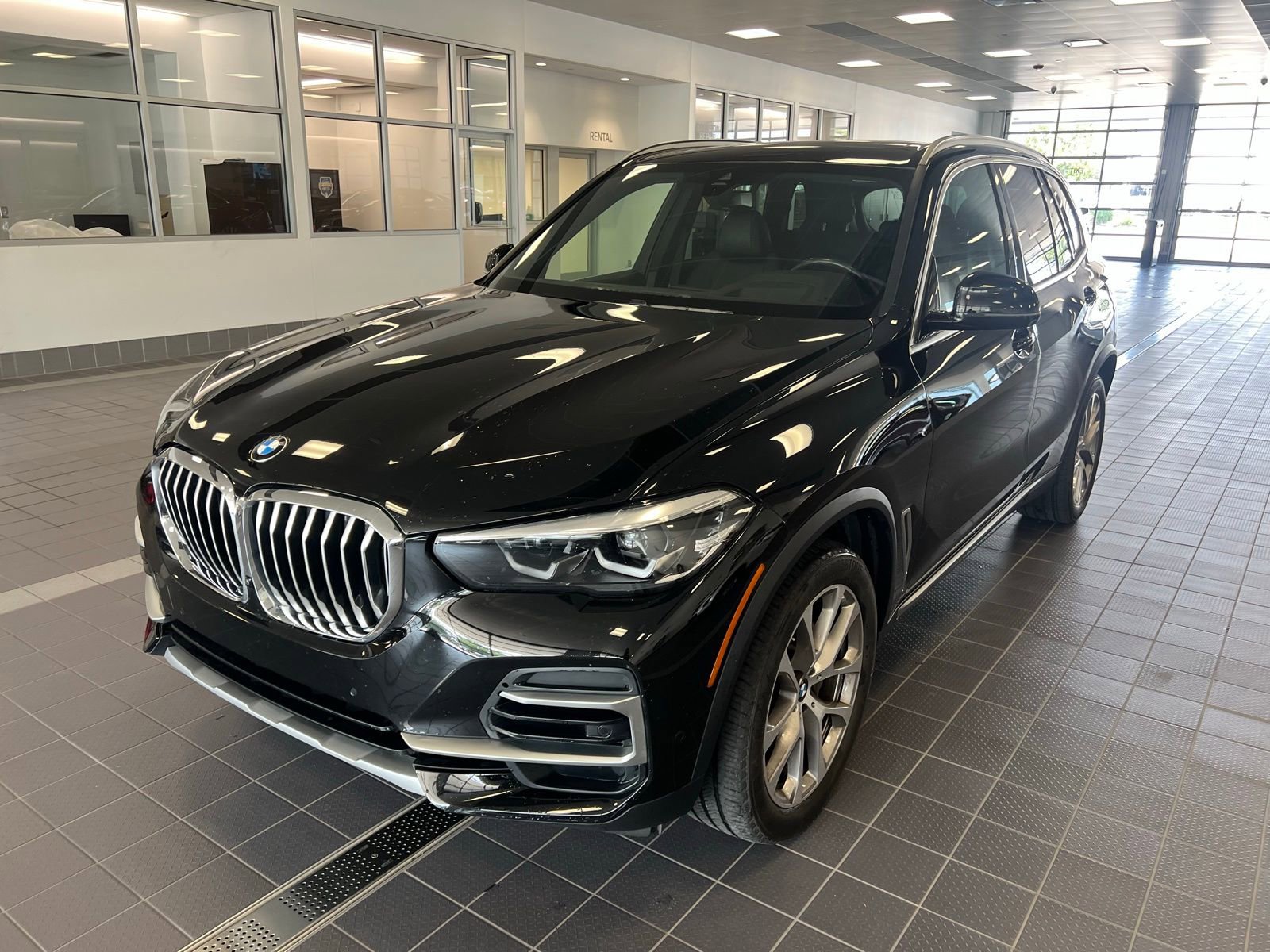 Thumbnail: 2022 BMW X5 - 1