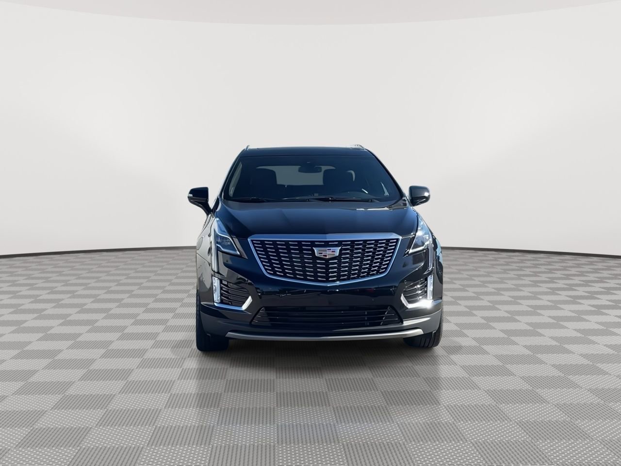 Thumbnail: 2024 Cadillac XT5 - 3