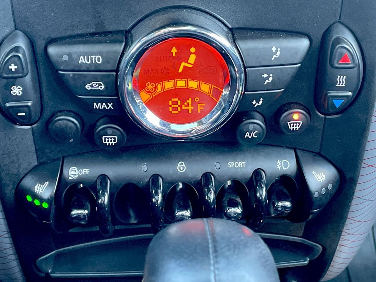 Thumbnail: 2016 MINI Cooper Countryman - 26