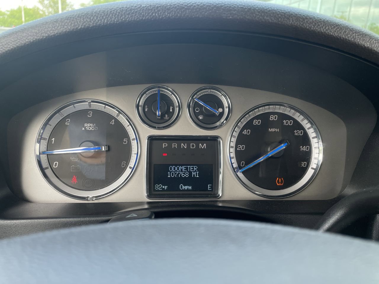 Thumbnail: 2010 Cadillac Escalade - 30