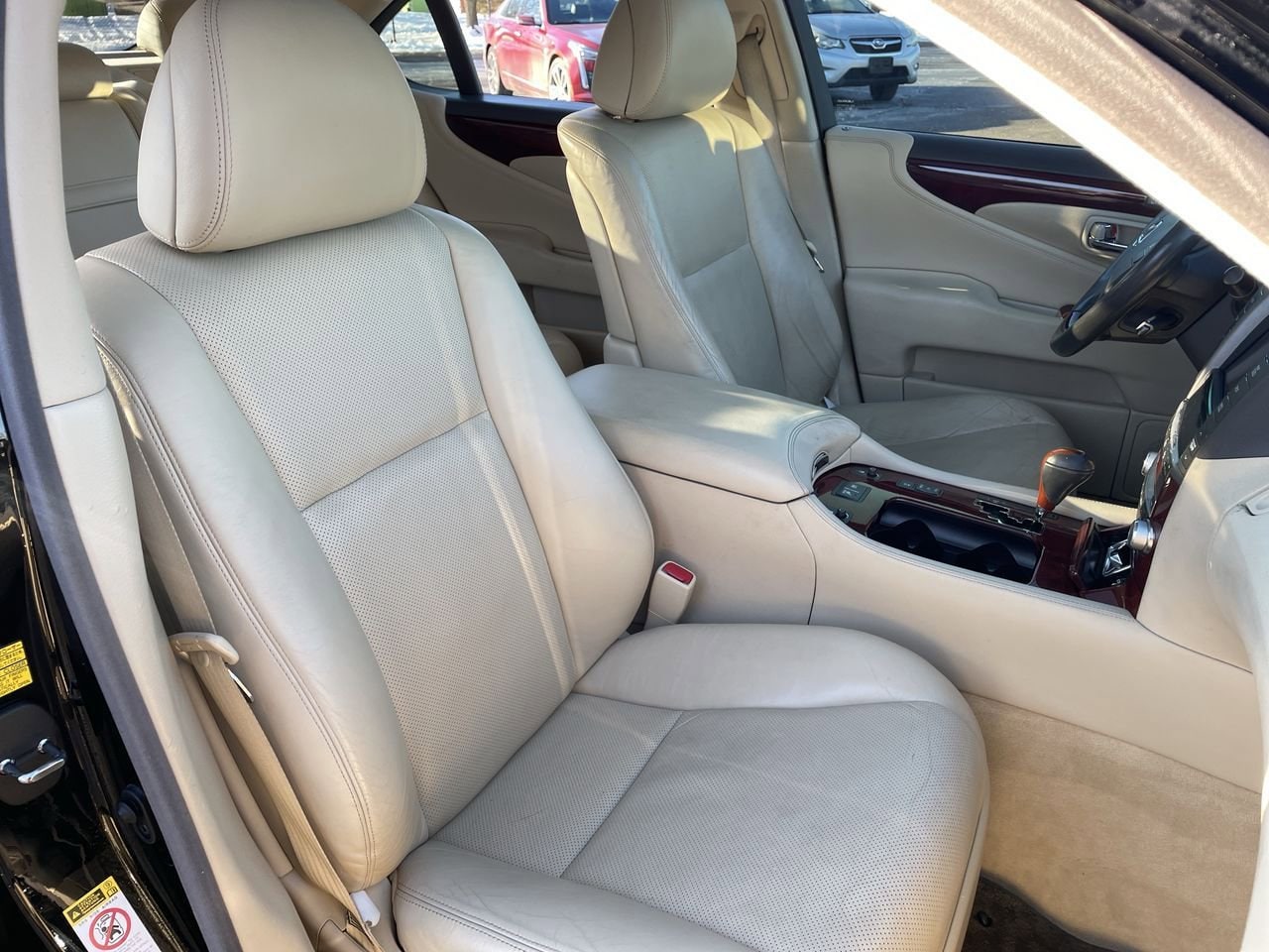 Thumbnail: 2012 Lexus LS - 14