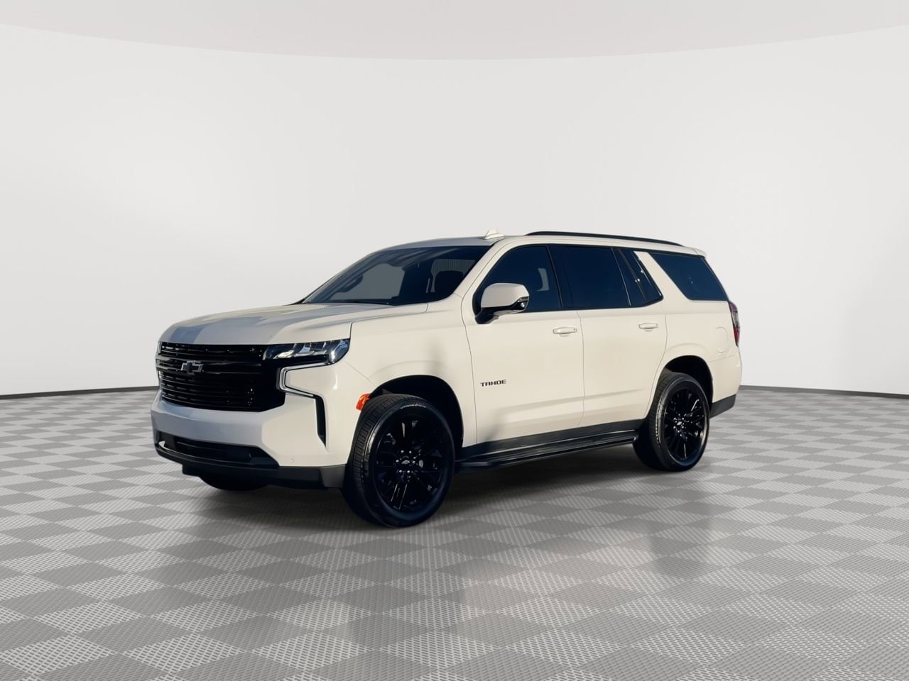 Thumbnail: 2024 Chevrolet Tahoe - 4