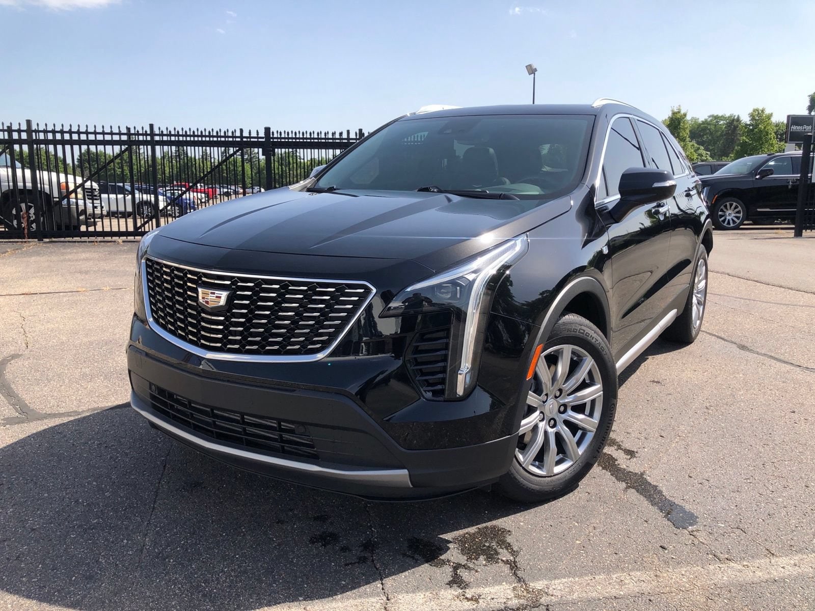 2023 Cadillac XT4 Premium Luxury AWD's photo