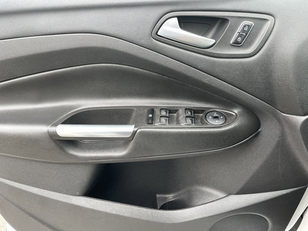 Thumbnail: 2014 Ford Escape - 27