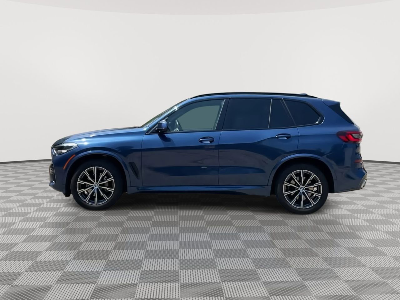 Thumbnail: 2022 BMW X5 - 5
