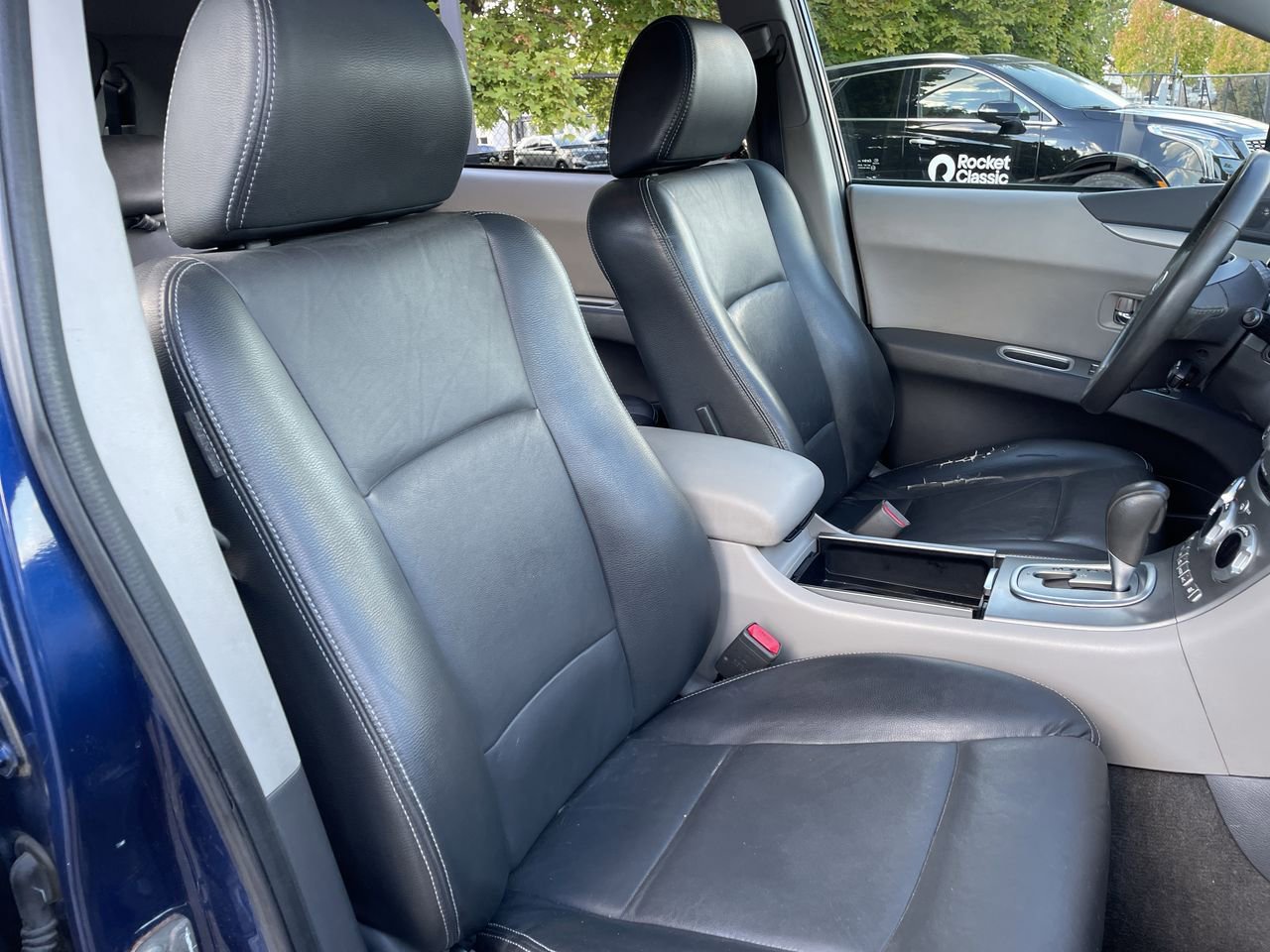 Thumbnail: 2010 Subaru Tribeca - 14