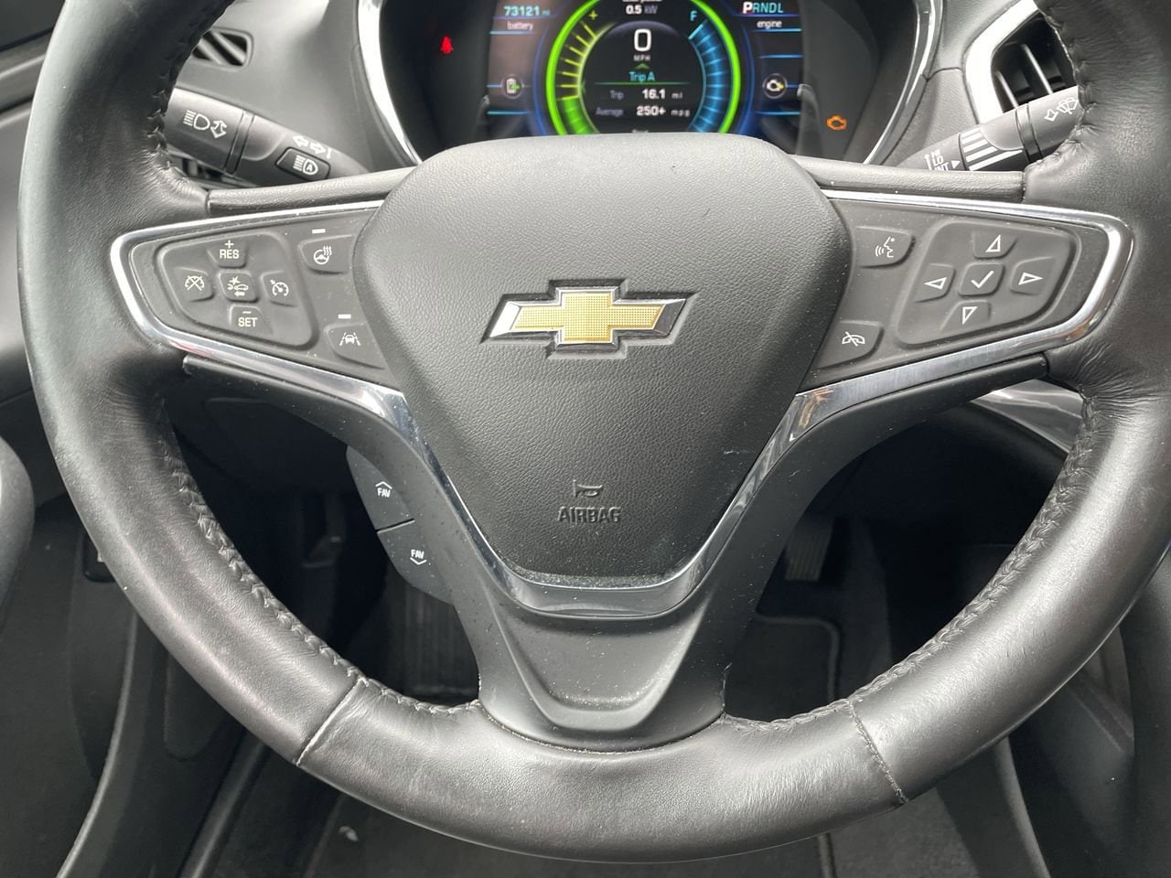 Thumbnail: 2017 Chevrolet Volt - 10