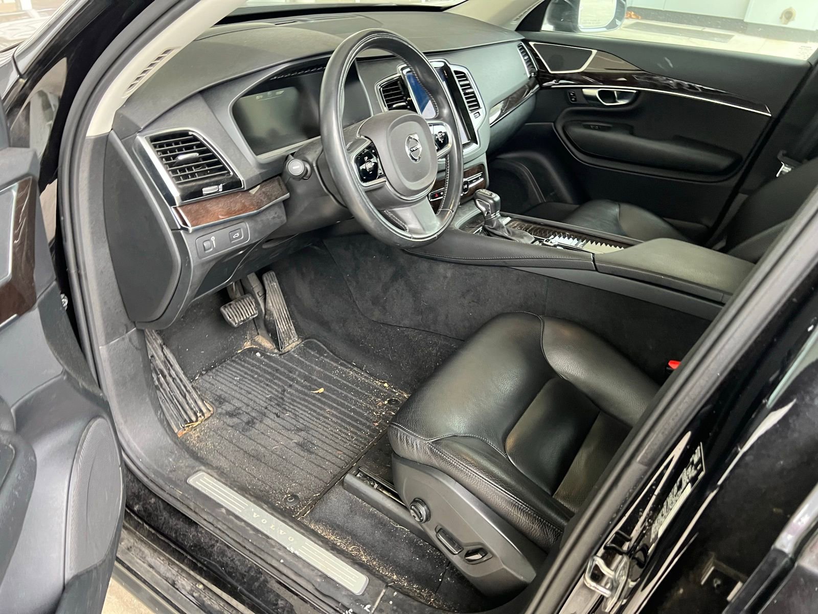 Thumbnail: 2017 Volvo XC90 - 5