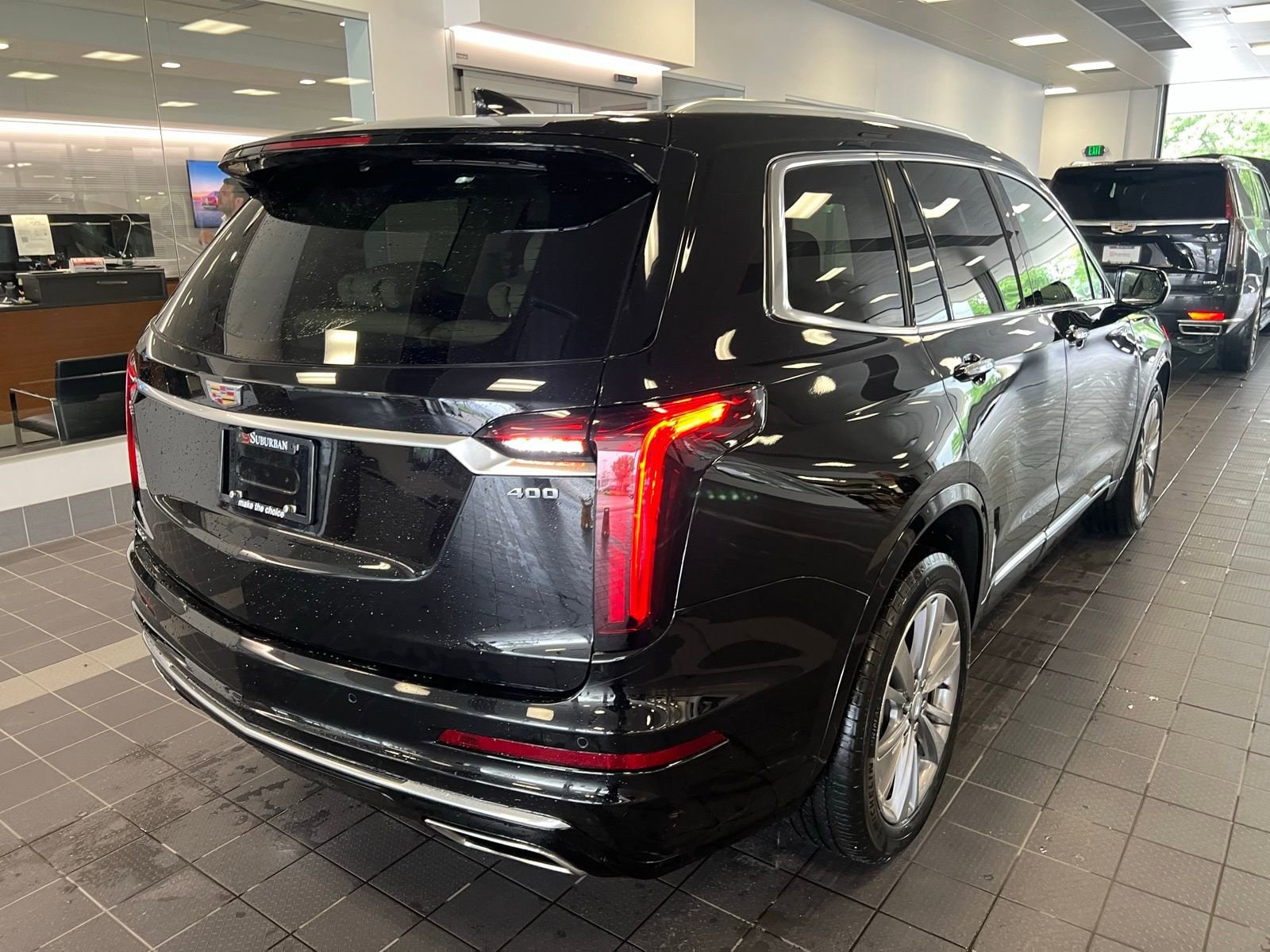 2023 Cadillac XT6 Premium Luxury 3